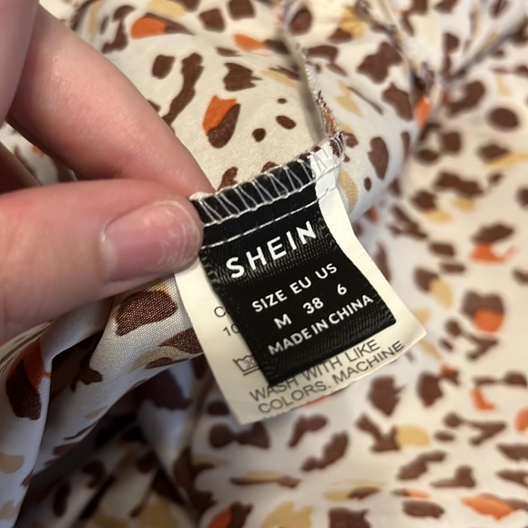 Shift dress with ruffle sleeves in multi color leopard print Size M - Picture 7 of 7